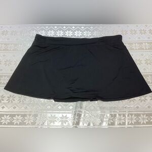 La Vien En Rose Aqua Swim Skirt Size XXL Black. Beachy Resortwear